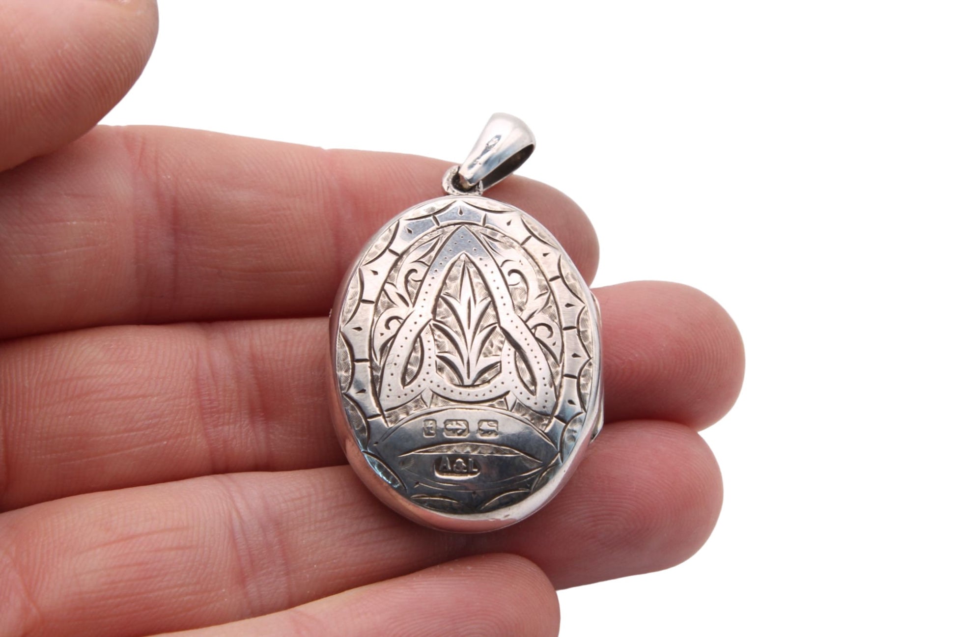 antique-victorian-silver-and-gold-forget-me-not-locket