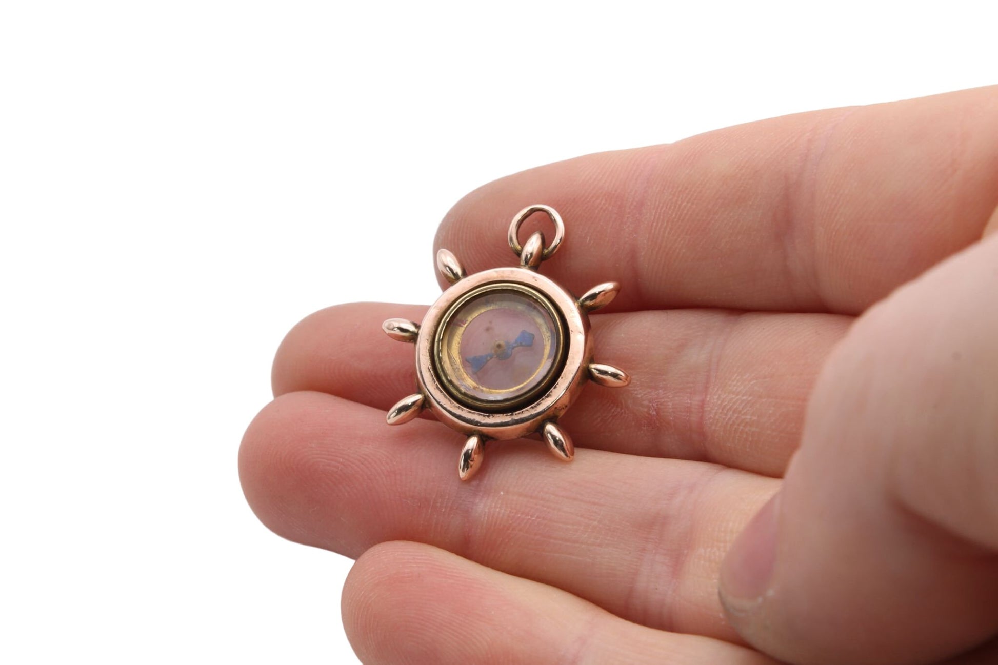 Antique-9ct-Gold-Ship-Wheel-Compass-Pendant
