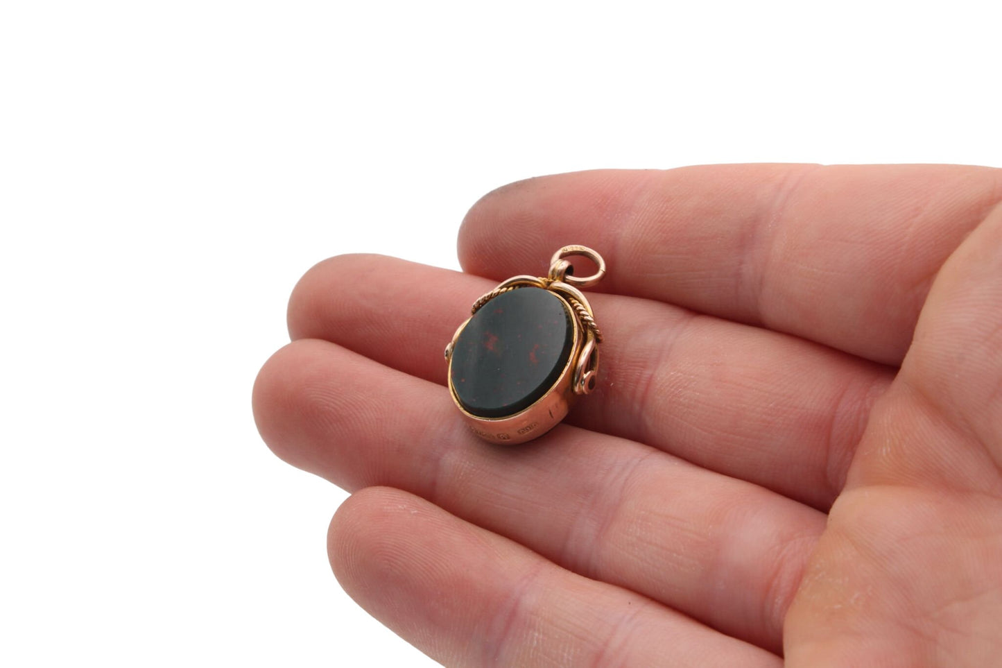 antique-9ct-gold-bloodstone-onyx-spinner-fob-pendant