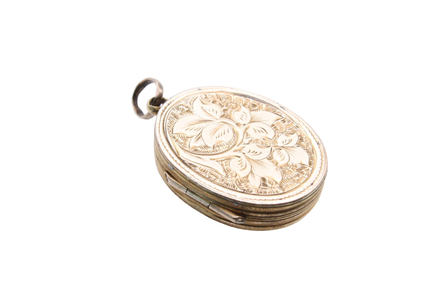 antique-victorian-9ct-gold-back-front-foliate-engraved-locket