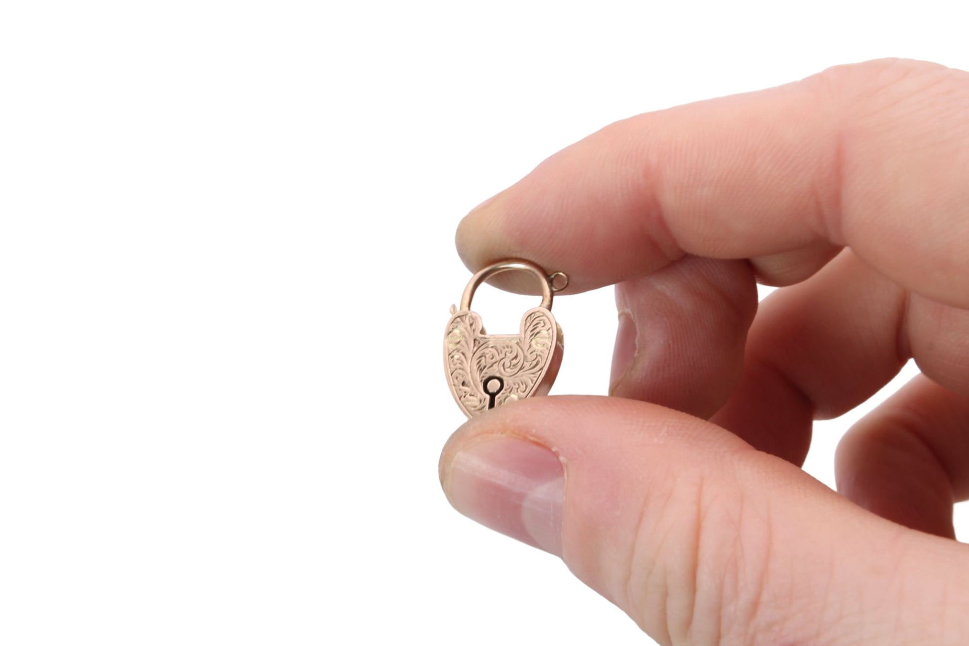 antique-9ct-rose-gold-chased-padlock-pendant