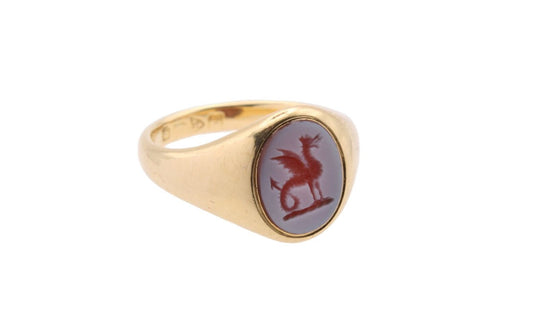 antique-18ct-gold-intaglio-signet-ring-dragon-crest-1928