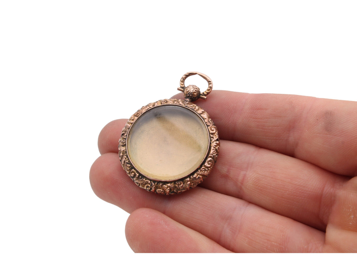 Antique 9ct Gold Chased Locket Pendant